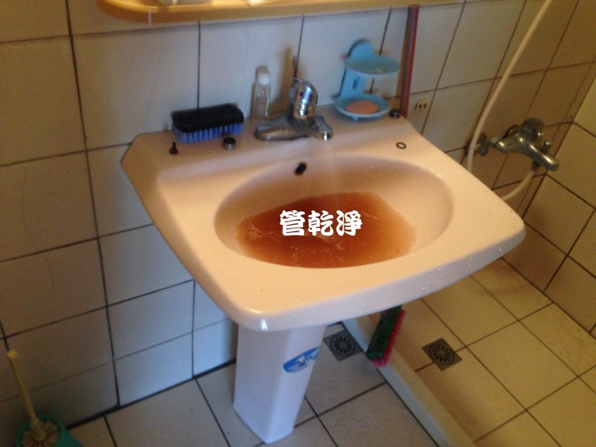 水龍頭噴泥水? 新北 中和 健康路 水管清洗