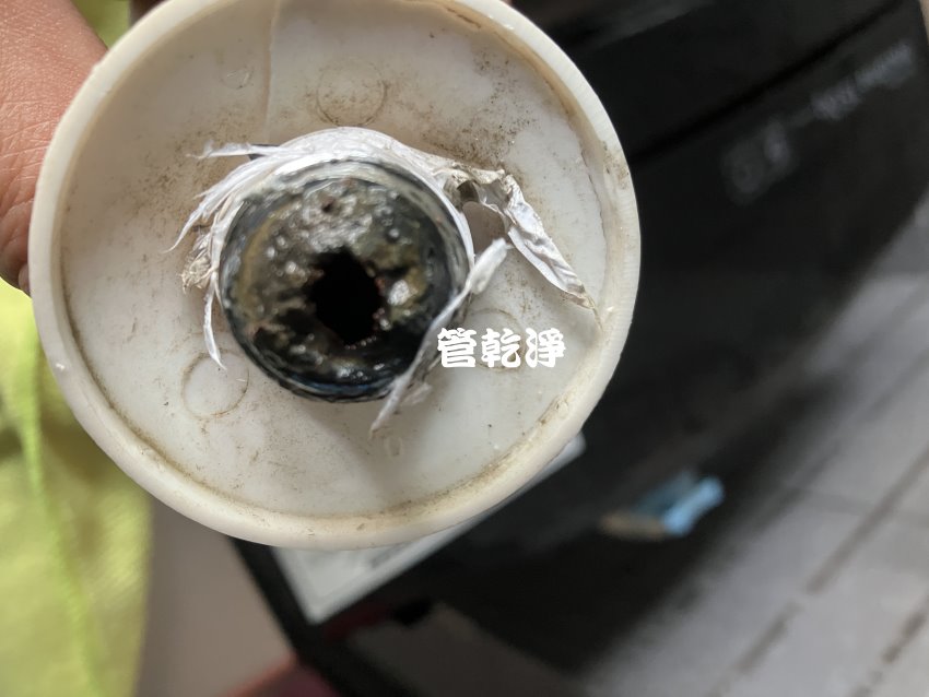管路都是碳酸鈣.. 新北 新店 華潭街 清洗水管